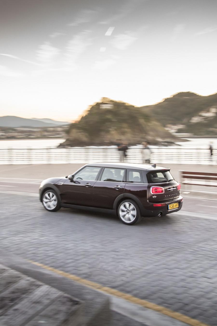 Mini Cooper D Clubman 2015 года  (UK) (фото 63 из 127)